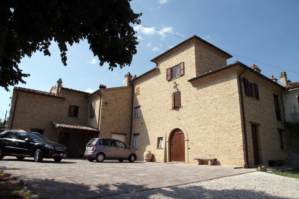 Villa Agriturismo Sant'Antonio Montegridolfo Exterior foto